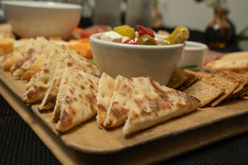 pita bread cheese dish