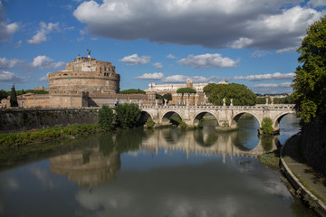 Obraz premium architecture, building, europe, city, old, travel, church, landmark, berlin, sky, cathedral, opera, facade, tourism, italy, dome, museum, palace, house, germany, art, culture, monument, exterior, famo