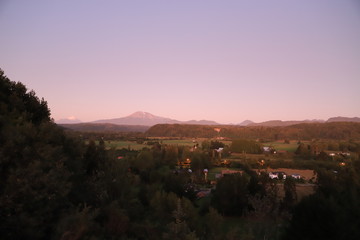atardecer paisaje volcan