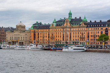Fototapeta na wymiar Strandvagen embankment architecture in Stockholm, Sweden