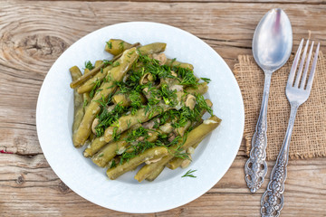 Turkish Food Broad Beans with Olive Oil and Dill / Zeytinyagli Bakla.