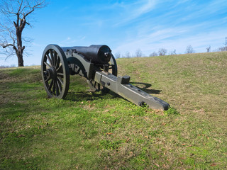 Civil War Cannon in Vicksburg, MS. Old Civil War Canon on the battlefield in Vicksburg MS.