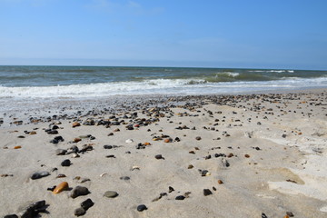 Steine und Wellen