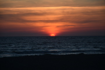 Die Sonne geht unter