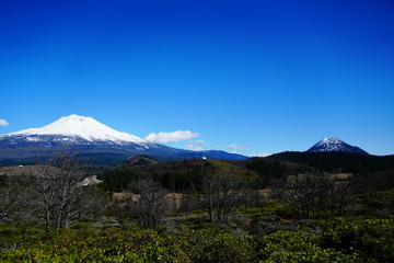 Fototapeta premium aerial view of the mountains
