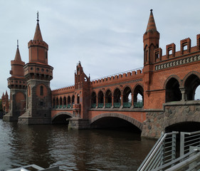 Fototapeta na wymiar brick old bridge in berlin