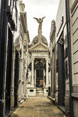 recoleta cemetery famous graves buenos aires