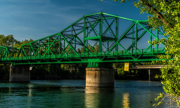 GUY WEST PEDESTRIAN BRIDGE SACRAMENTO