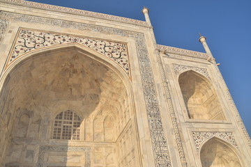 インドのアーグラー　世界遺産のタージ・マハル　美しい大理石と模様