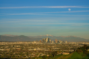 Fototapeta premium Aerial view of the beautiful Los Angeles downtown cityscape with mt. Baldy