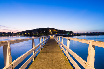 Fototapeta na wymiar ニュージーランド　オークランドの早朝の桟橋