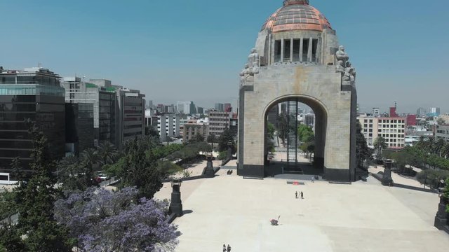 Panoramic aerial shot zoom in of the Monument to the Revolution and the Plaza de la Revolución. During the covid-19 pandemic contingency in March 2020 v2