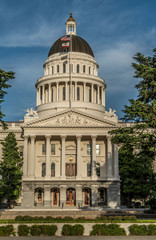 CALIFORNIA STATE CAPITOL BUILDING WITH CLOUDS