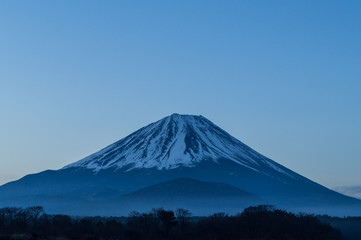 精進湖からの富士山