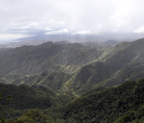 vue panoramique sur l'Anaga, ile de TENERIFE