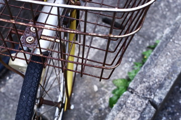 捨てられた自転車