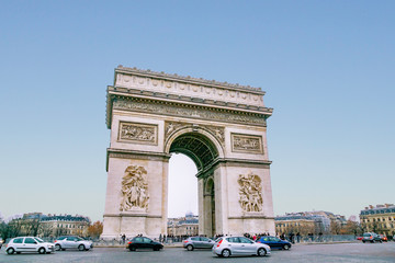 St louis arch of triumph in paris