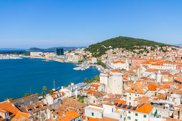 Fototapeta na wymiar Hafen von Split in Kroatien