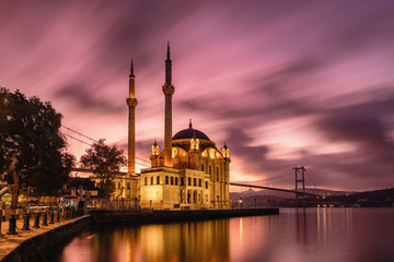 Fototapeta na wymiar Ortakoy mosque and Bosphorus bridge at sunrise, Istanbul, Turkey