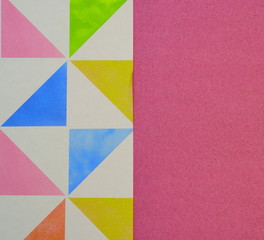 2020年3月29日撮影「多色の三角とファイアリーレッド色」