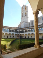 Chiostro in una chiesa di Perugia