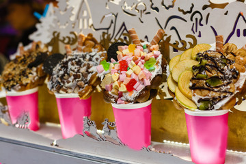 Bubble Waffle, street food cake cream