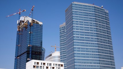 Fototapeta premium skyscrapers in the city. building under construction