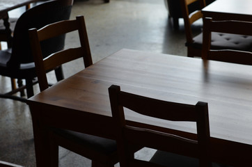 cafe table w/ chairs
