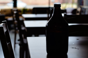 growler at wet table