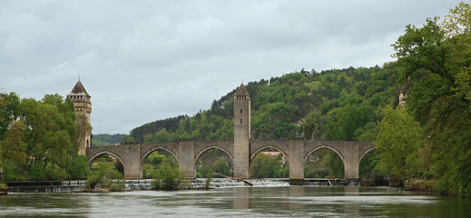 Pont Valentré à Cahors en France