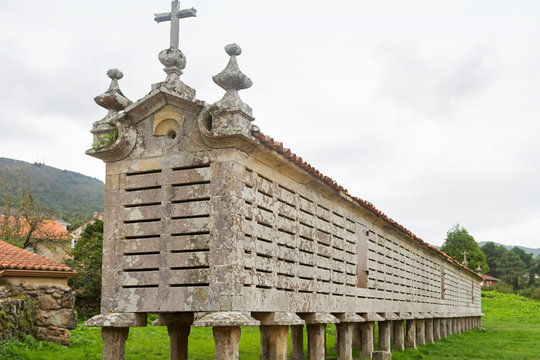 The biggest "Horreo" in Galicia, an ancient grain warehouse