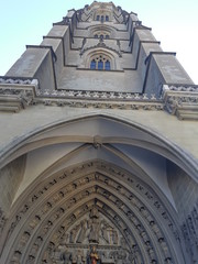 Obraz premium fachada de la Catedral (Suíza)