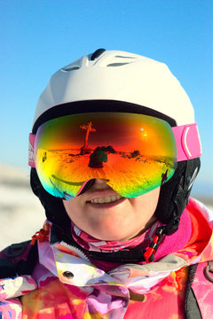 happy smile of woman snowboarder