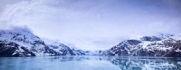 Obraz na płótnie Canvas Glacier Bay National Park, Alaska, USA, is a natural heritage of the world, global warming, melting glaciers