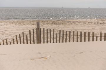 płotek na plaży © kolorowekadry