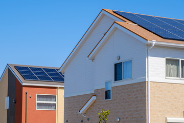 ソーラーパネルのある家　太陽光発電