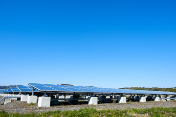 ソーラーパネル　太陽光発電　施設　メガソーラー
