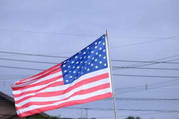 風になびくアメリカの国旗