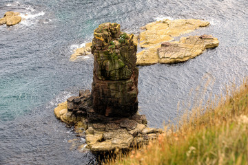 Fototapeta premium Duncansby (Scotland), UK - August 03, 2018: The Duncansby stacks, duncansby head, Scotland, Highlands, United Kingdom