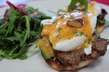 Steak egg benedict