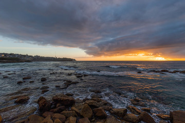 Obraz premium Sunrise view at Bronte Beach, Sydney.
