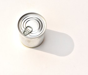 Boîte de conserve alimentaire