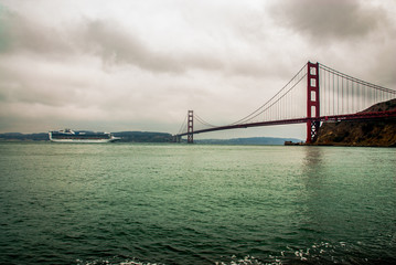 Golden Gate Bridge & Cruise Ship