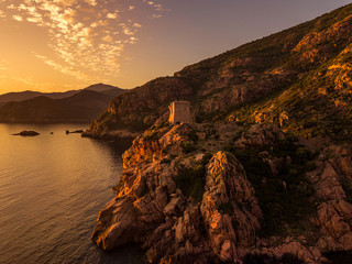 Tour génoise de Porto Corse coucher de soleil