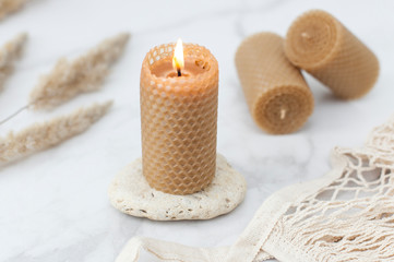 handmade beeswax candles, aromatherapy with honey flavor