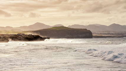 Fototapeta premium wybrzeże Oceanu Atlantyckiego na wyspie San Miguel, Azory, Portugalia