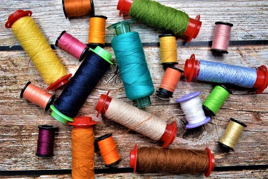 rocchetti di cotone colorate accessori per sartoria