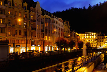 Fototapeta na wymiar Evening view of the streets of Karlovy Vary. Czech Republic