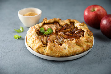 Homemade apple pie with cinnamon