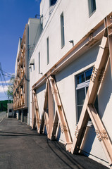 Obraz premium 補強された建物